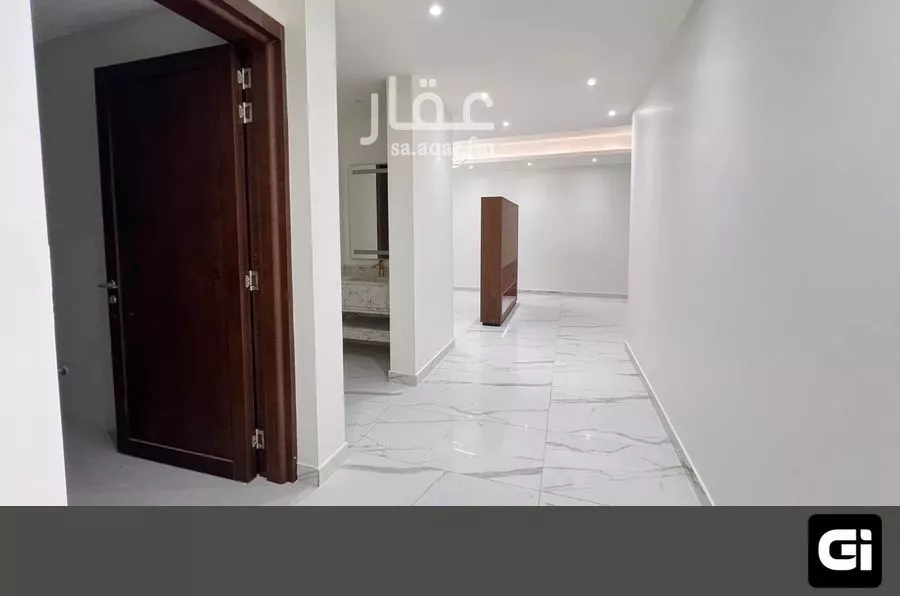 فيلا 5 غرف في العارض 4