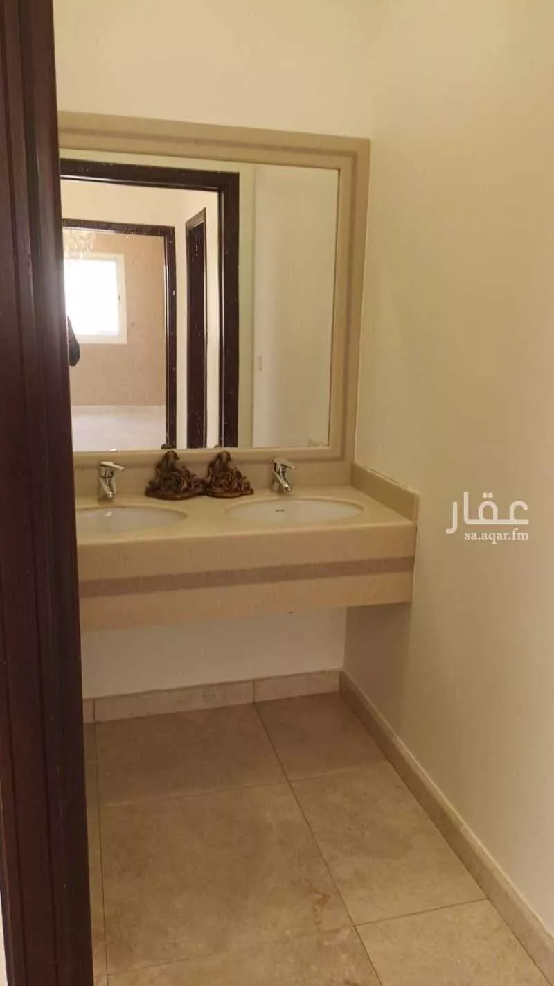 فيلا 4 غرف في الملك عبدالعزيز 13
