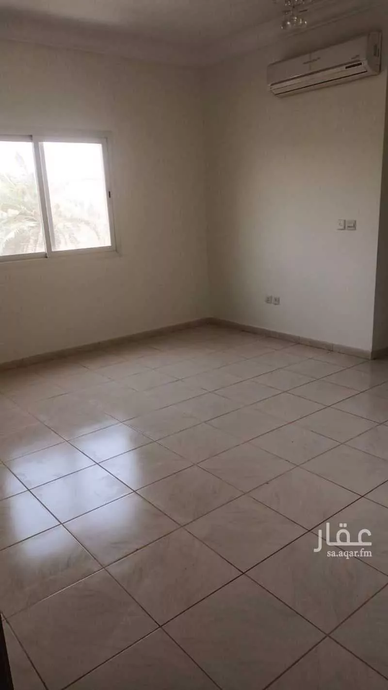 فيلا 4 غرف في الملك عبدالعزيز 6