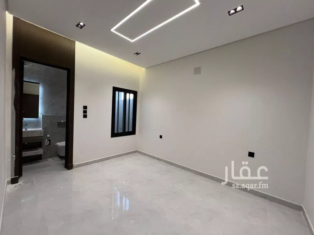 5 bedroom apartment in Tuwaiq 12