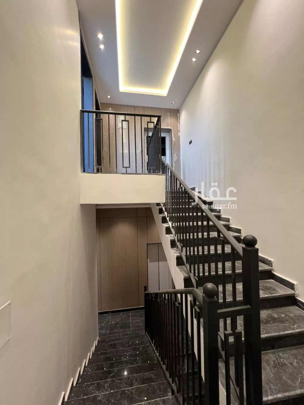 5 bedroom apartment in Tuwaiq 7