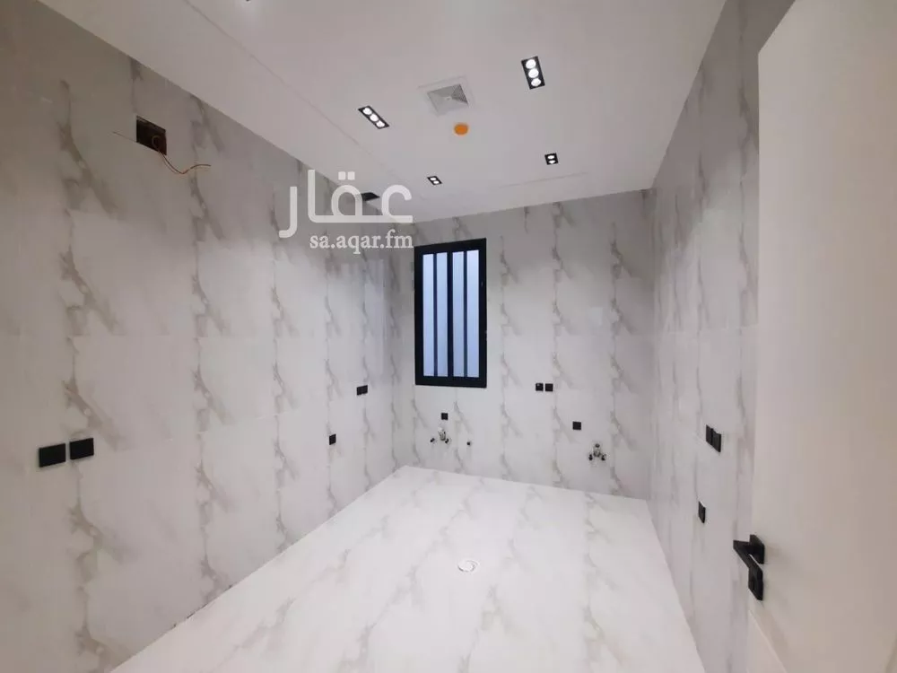 4 bedroom apartment in Al Zahrah, Riyadh 9