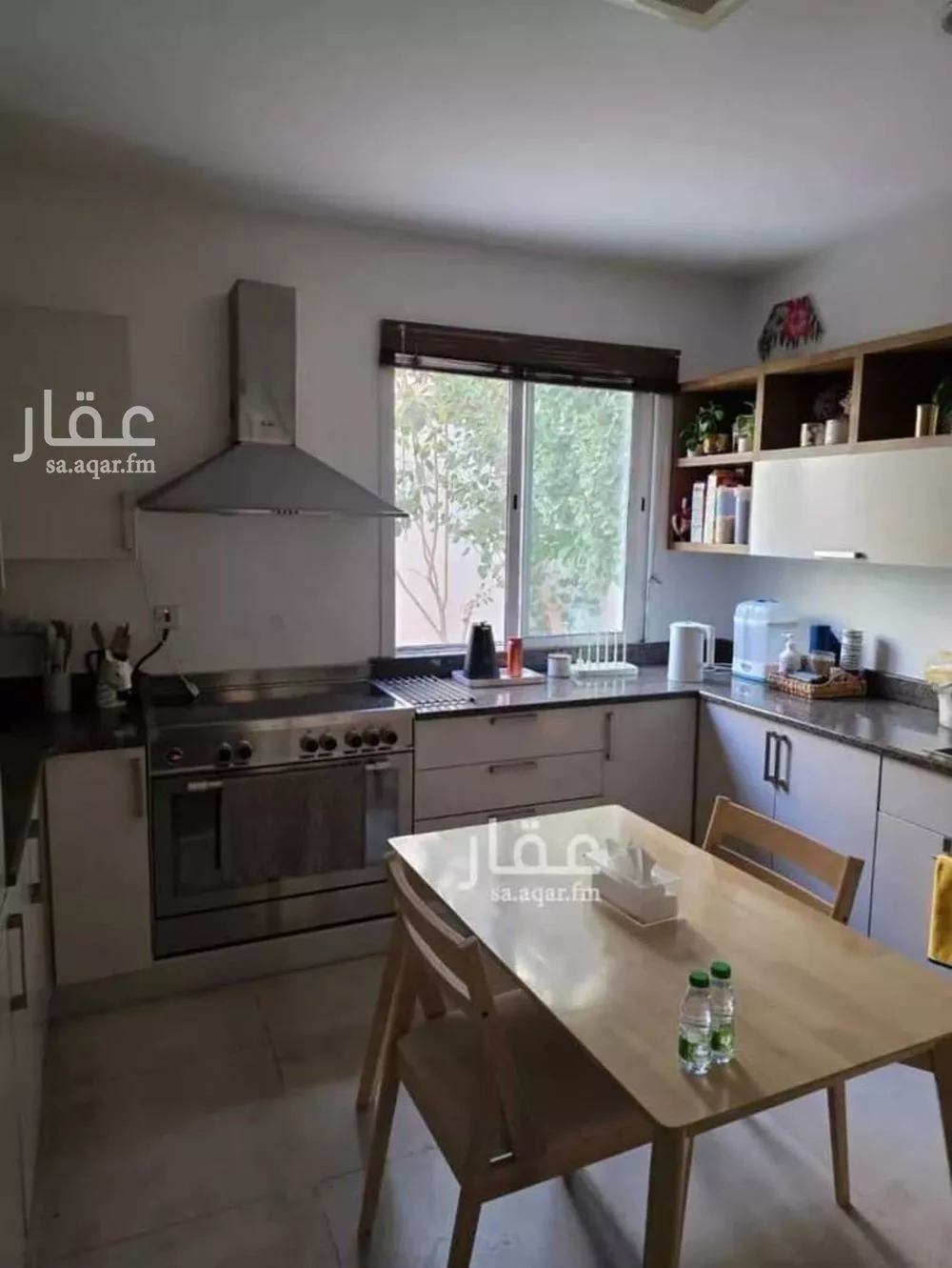 فيلا 5 غرف في العارض 9