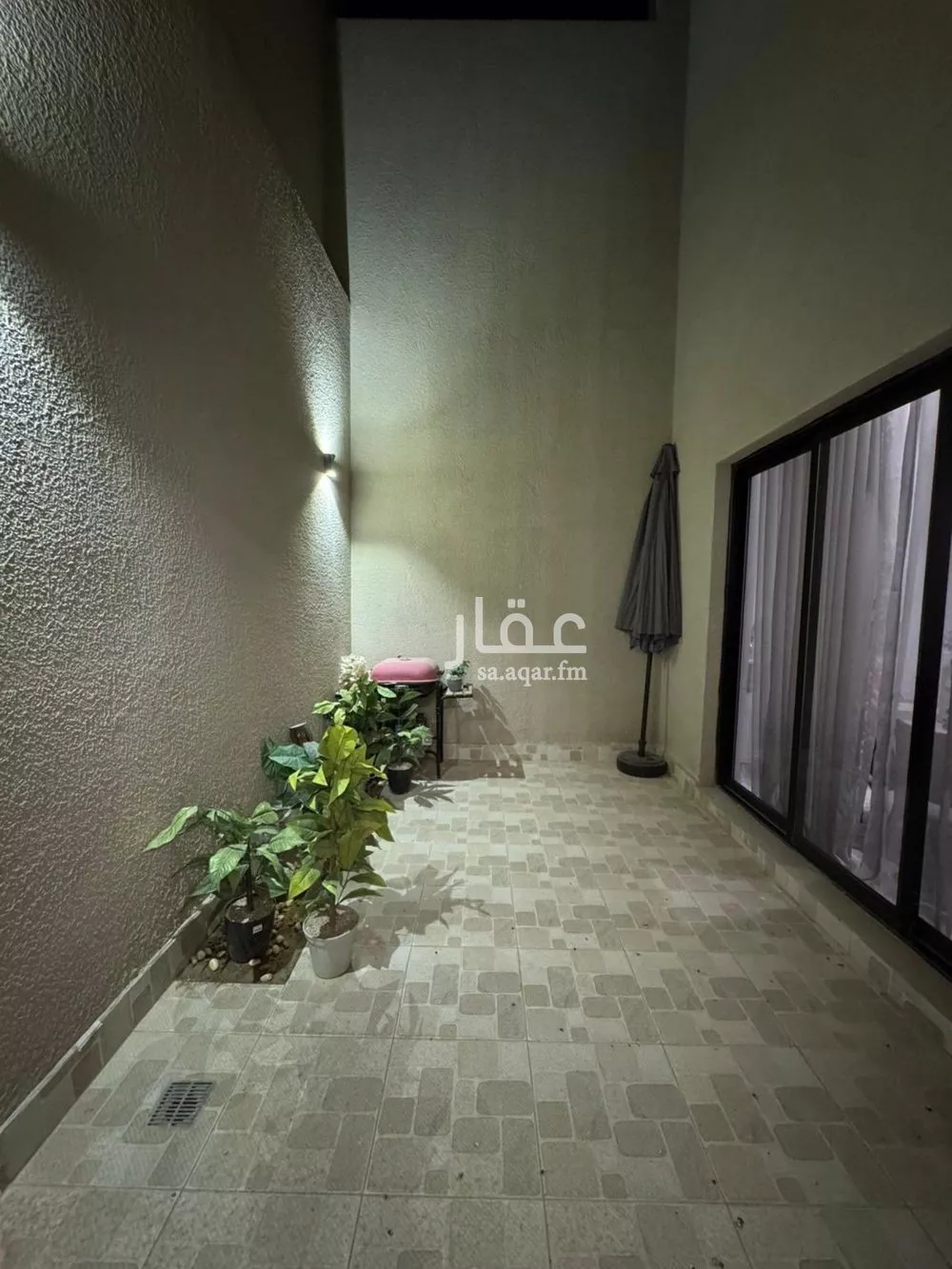 فيلا 5 غرف في النرجس 22