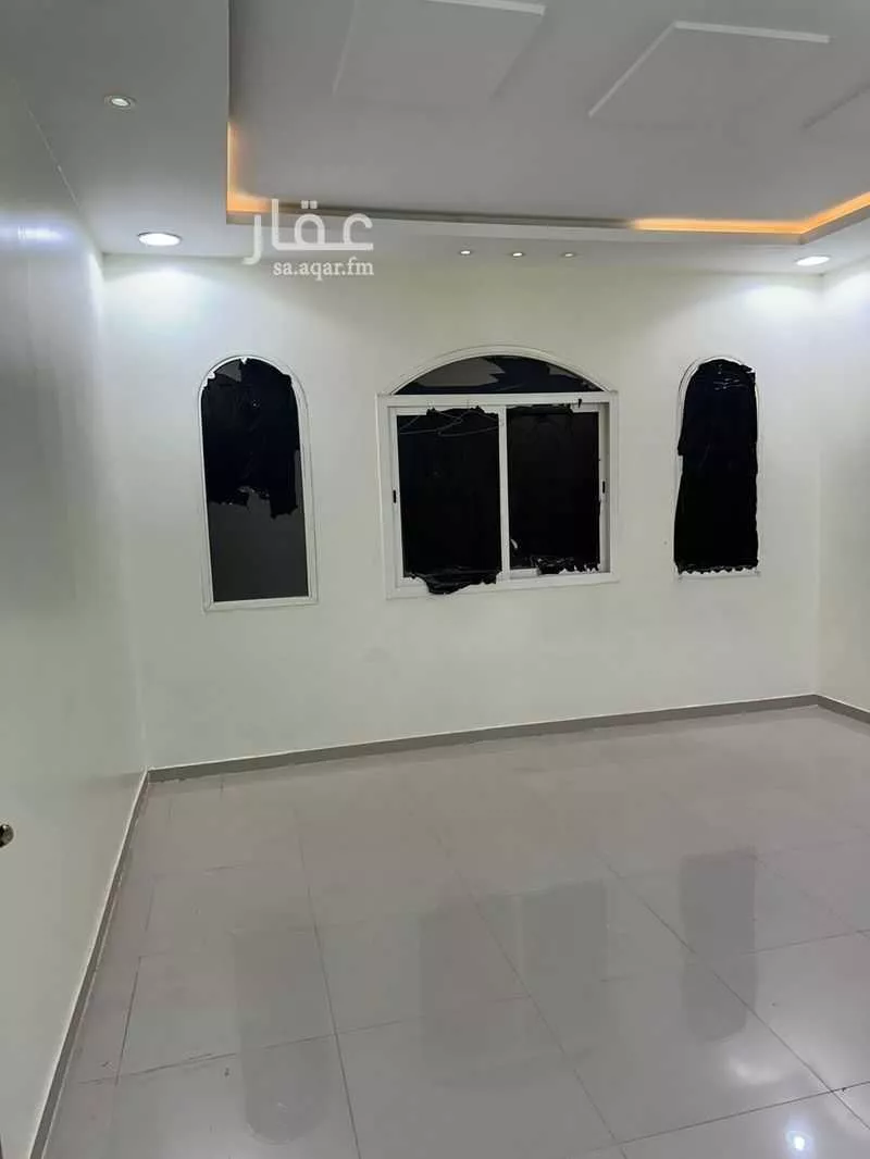 فيلا 6 غرف في ظهرة لبن 8