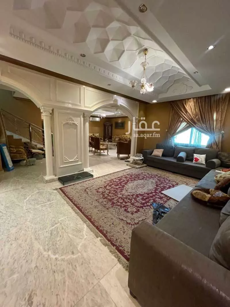 فيلا 10 غرف في الغدير 13