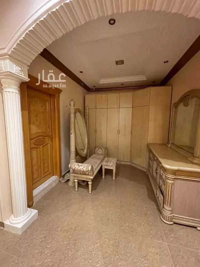 فيلا 10 غرف في الغدير 20