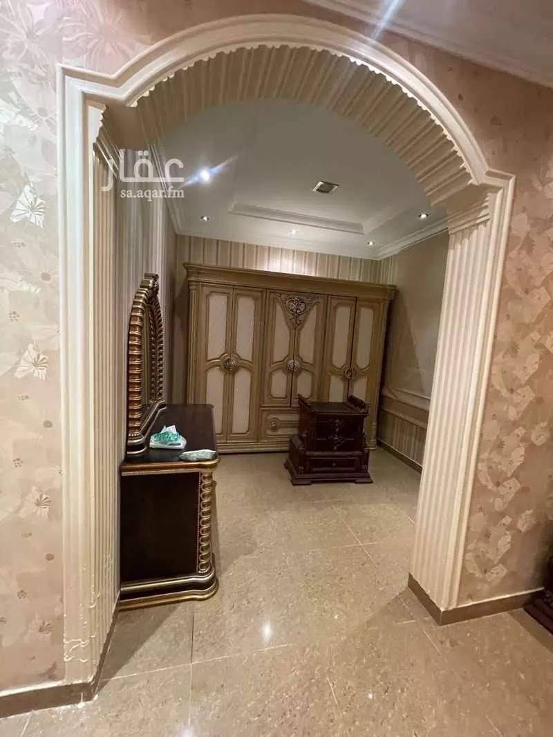 فيلا 10 غرف في الغدير 24
