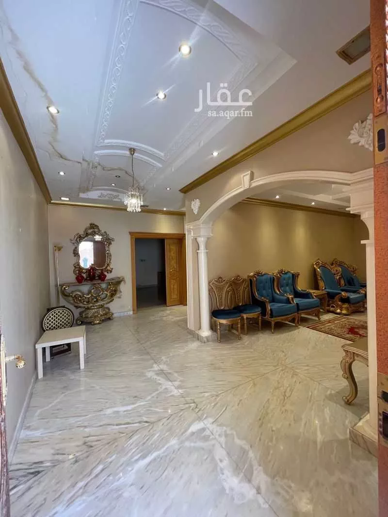فيلا 10 غرف في الغدير 8