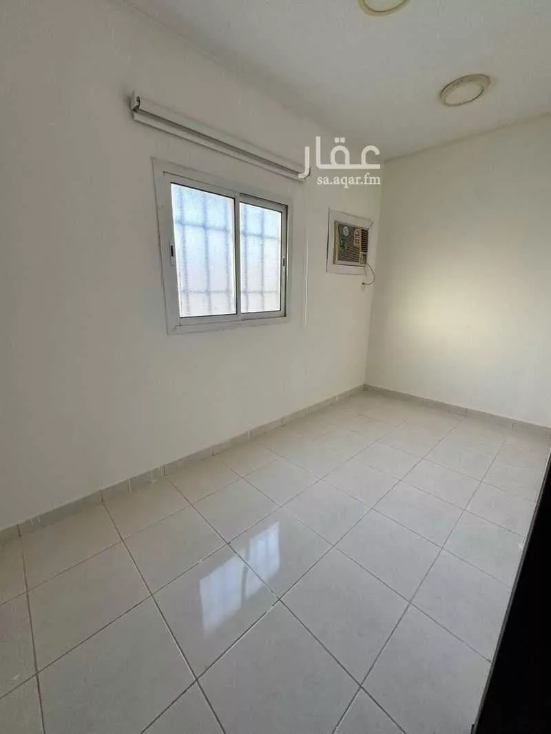 فيلا 6 غرف في الرمال 10