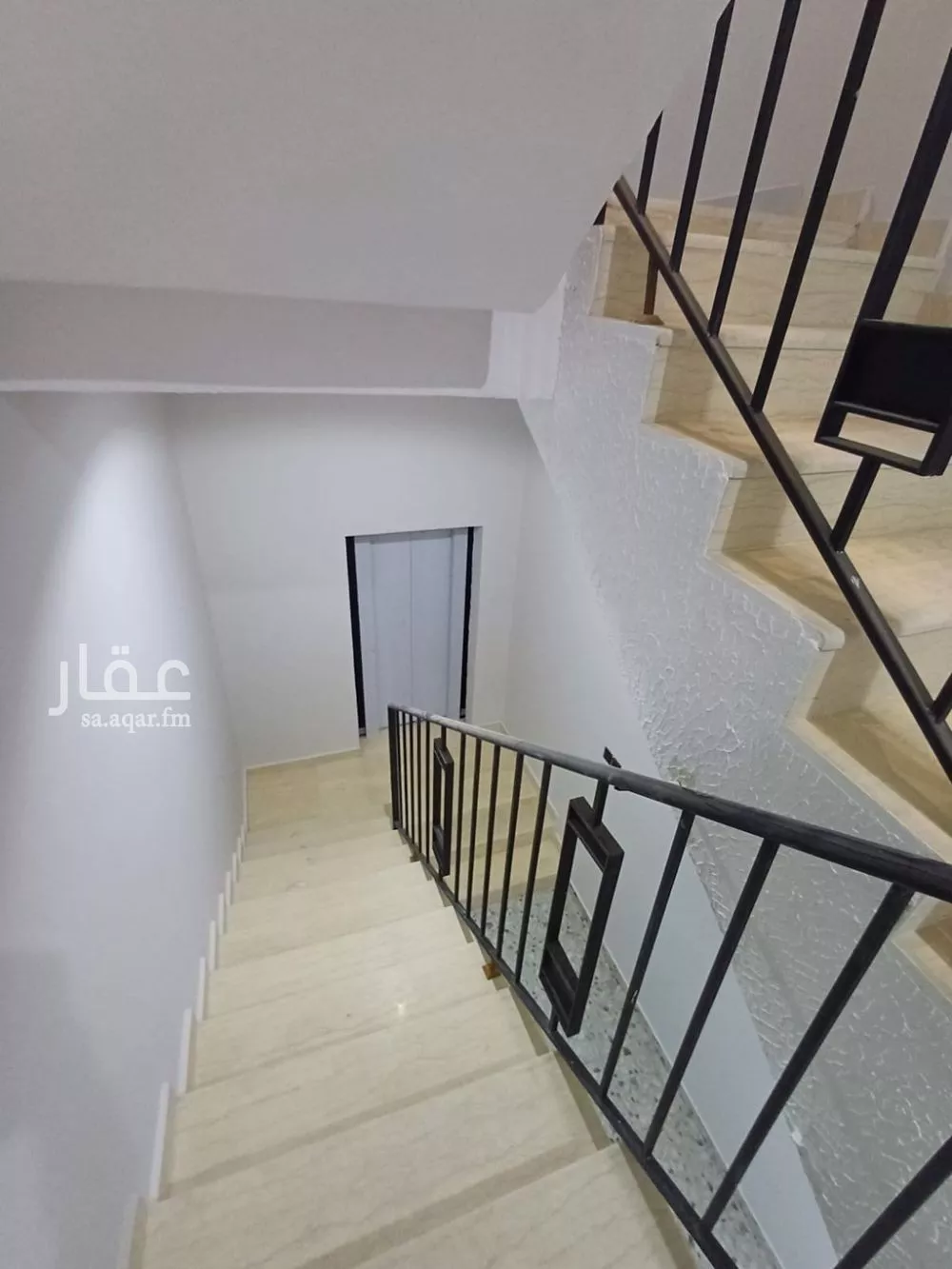 شقة 4 غرف في الرمال 16