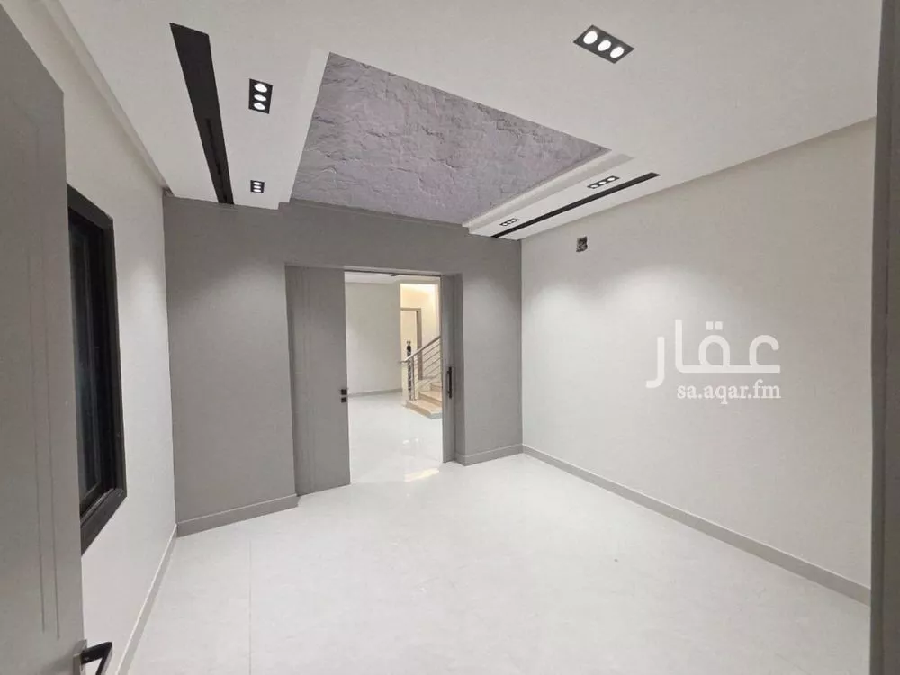 دور 5 غرف في طيبة 13