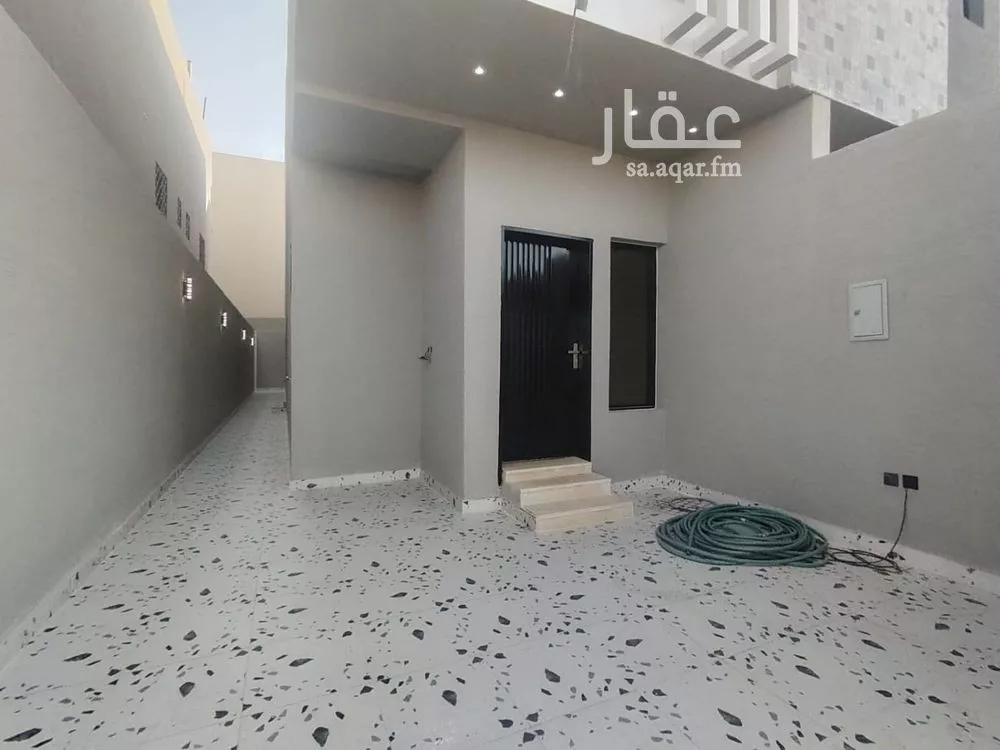 دور 5 غرف في طيبة 5