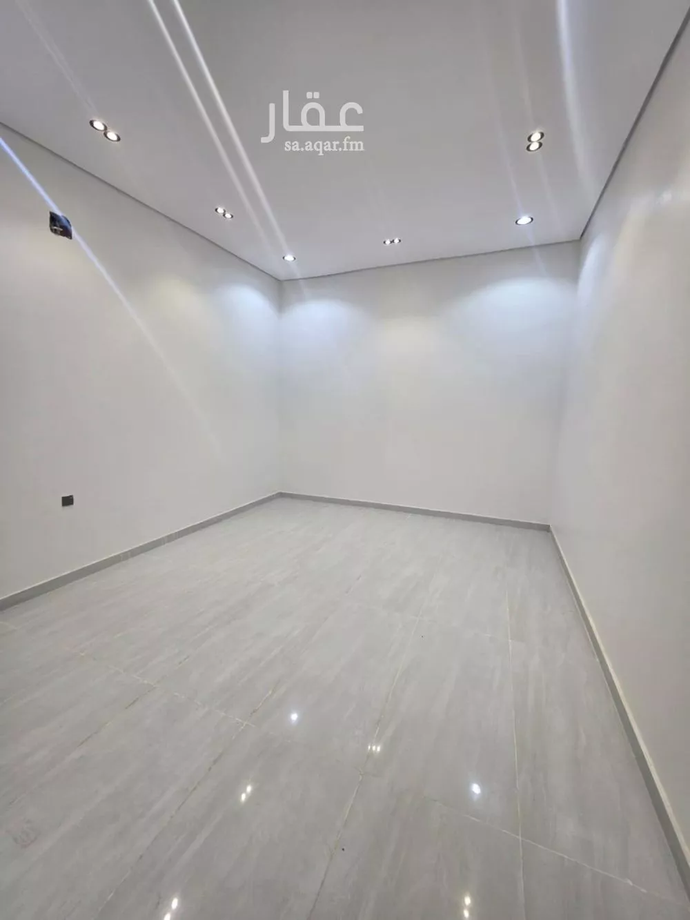 4 bedroom floor in Ash Sharq 8