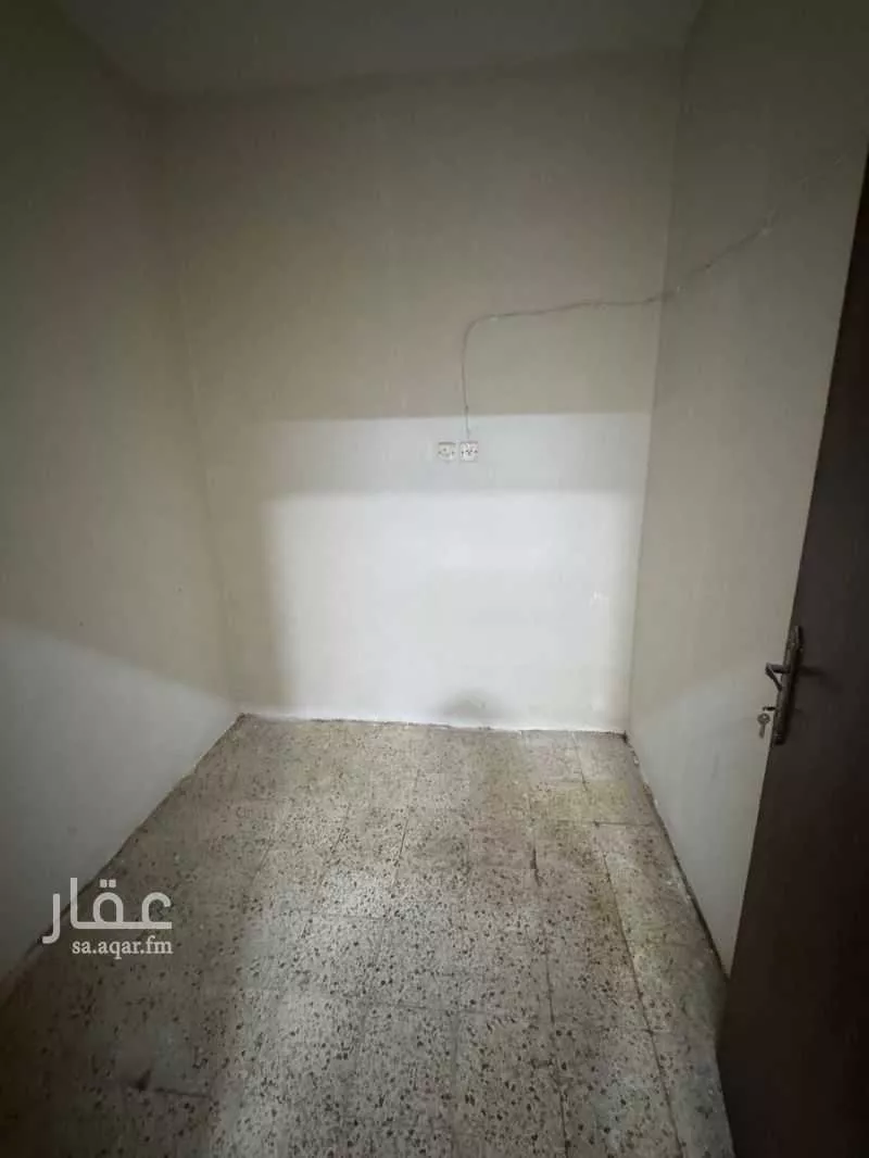 فيلا 5 غرف في بدر 2