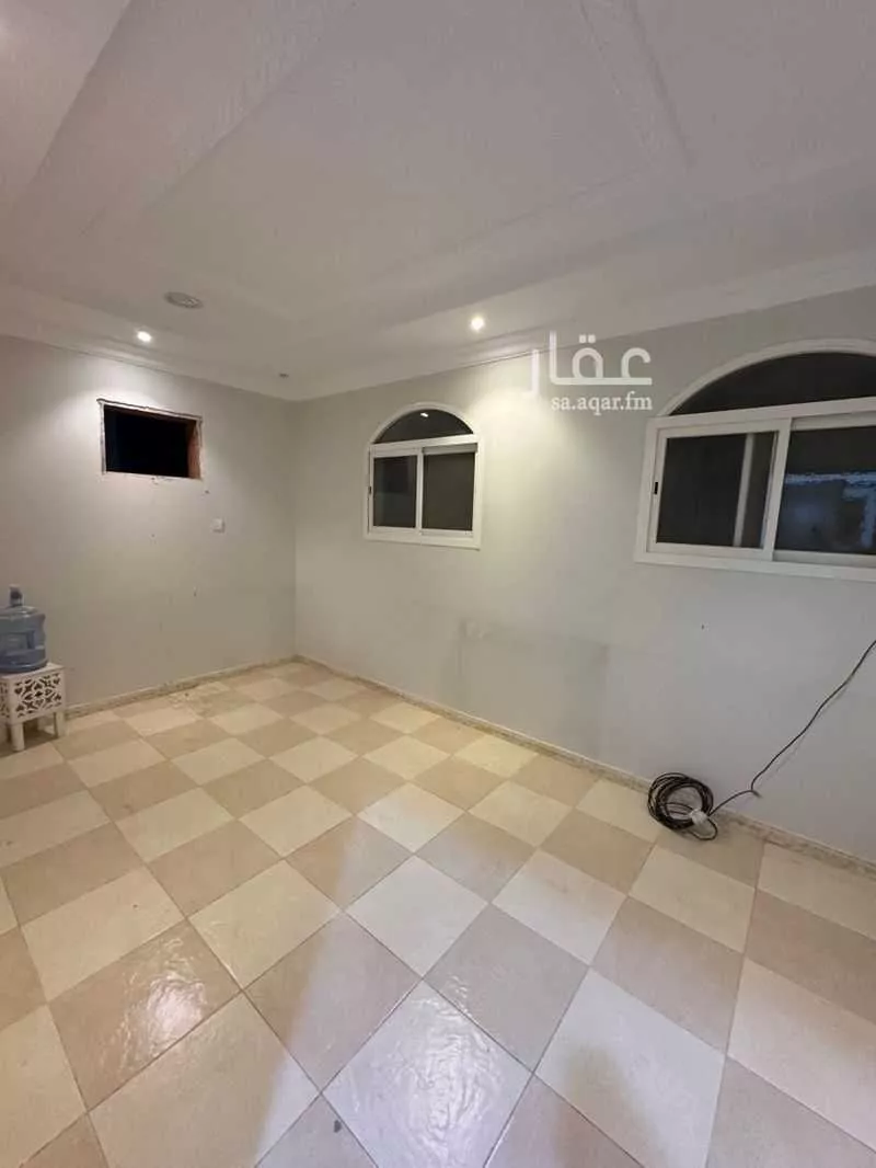 فيلا 5 غرف في بدر 18