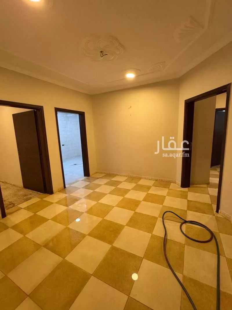 فيلا 5 غرف في بدر 4