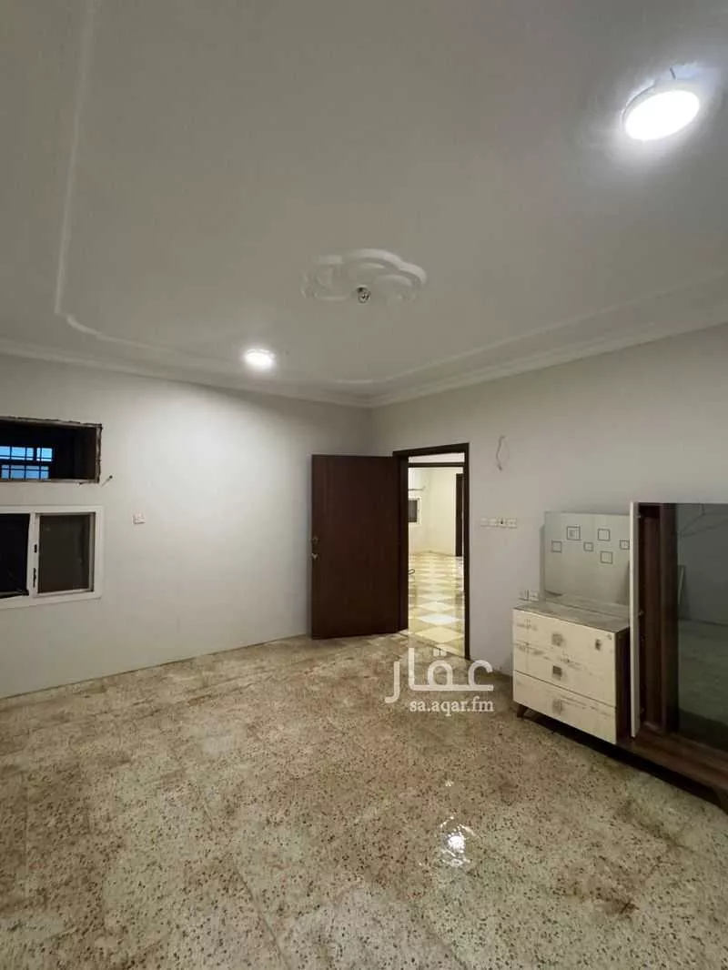 فيلا 5 غرف في بدر 9
