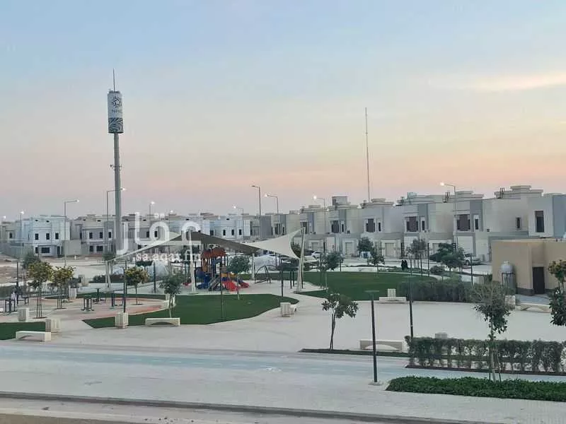 فيلا 4 غرف في الجنادرية 3