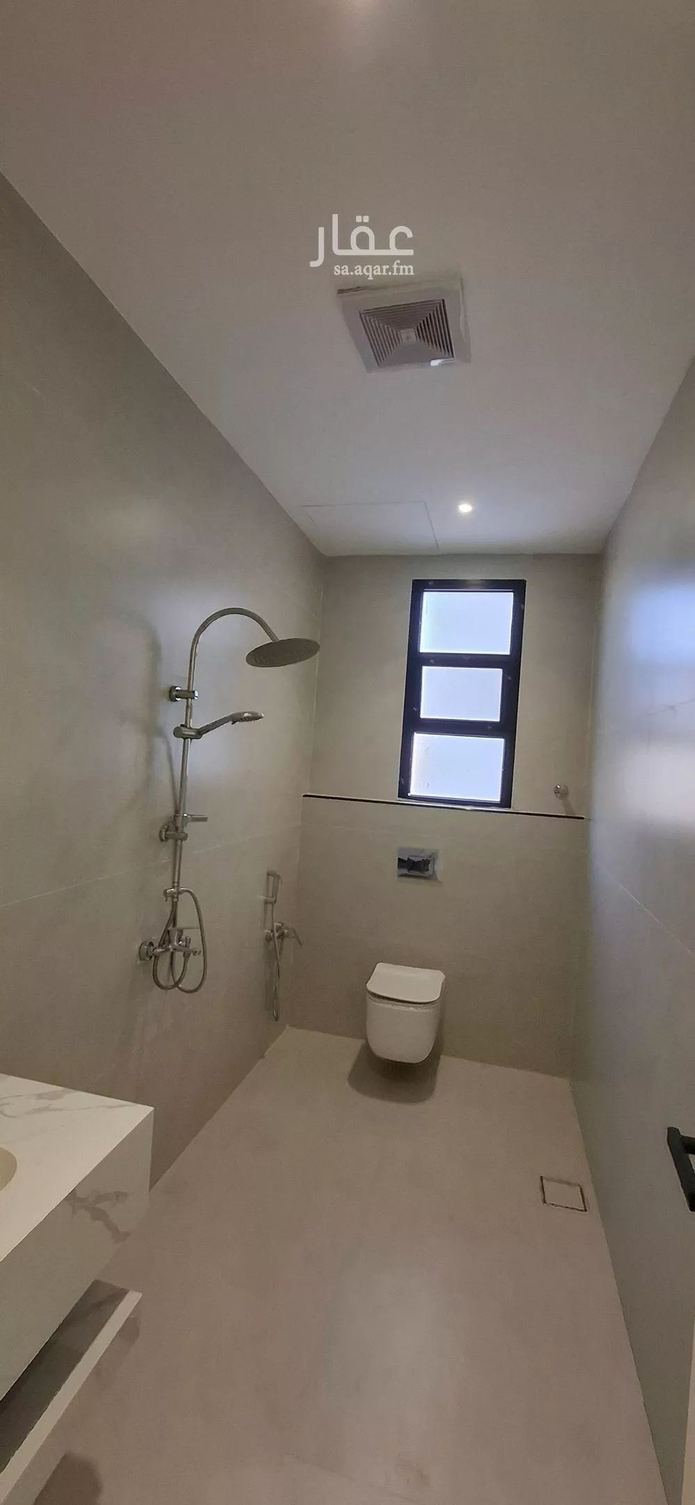 7 bedroom apartment in Al Maizilah 9