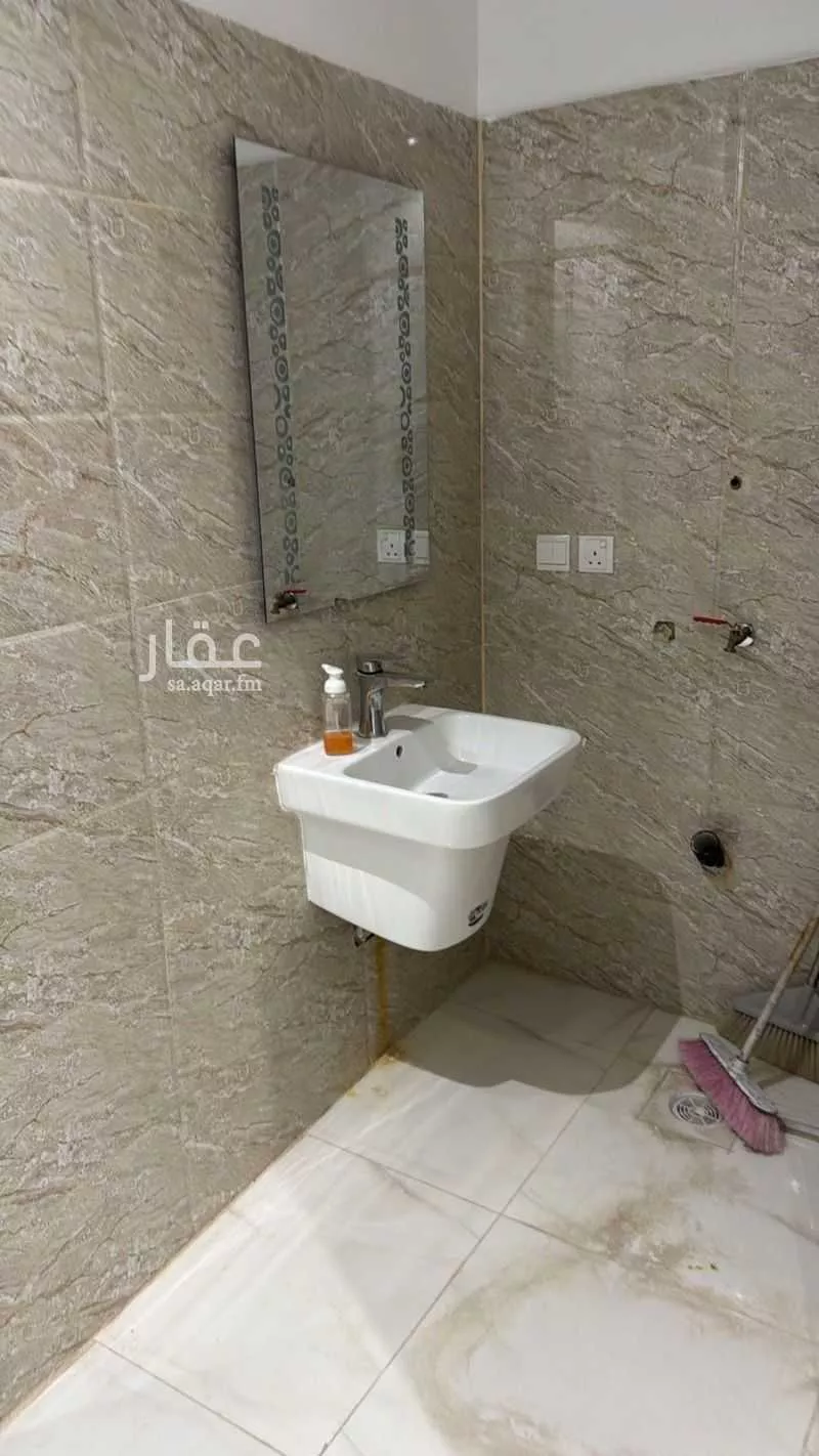 فيلا 11 غرف في المونسية 3