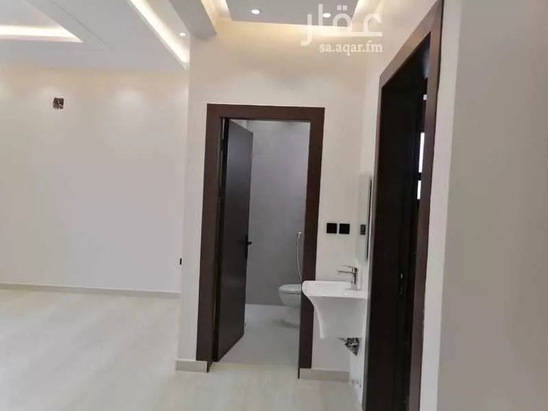 فيلا 5 غرف في الغنامية 2
