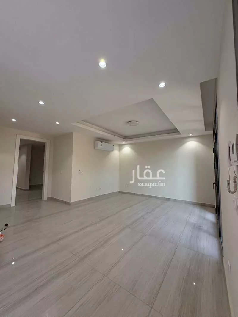 5 bedroom villa in Al Rimal 7