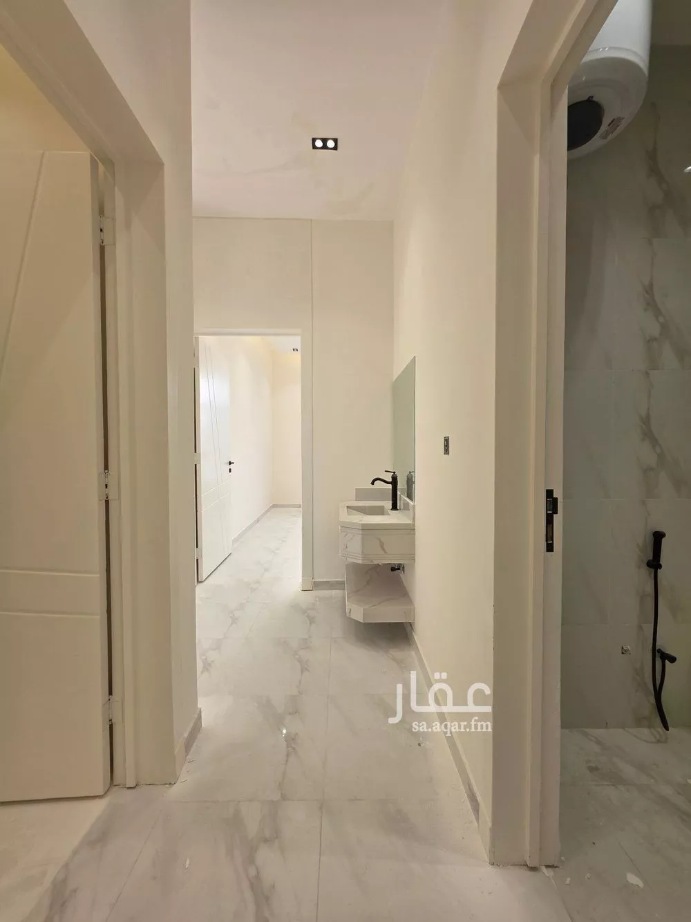 3 bedroom apartment in Al Zahrah 16