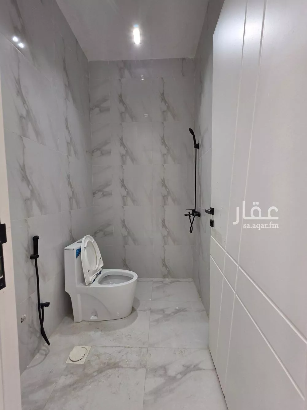 3 bedroom apartment in Al Zahrah 9