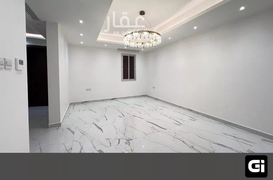 فيلا 5 غرف في العارض 4