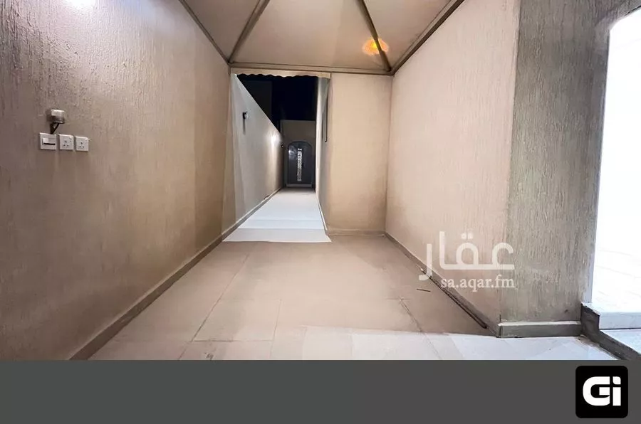 فيلا 5 غرف في العارض 5