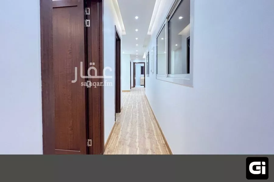 فيلا 5 غرف في العارض 9