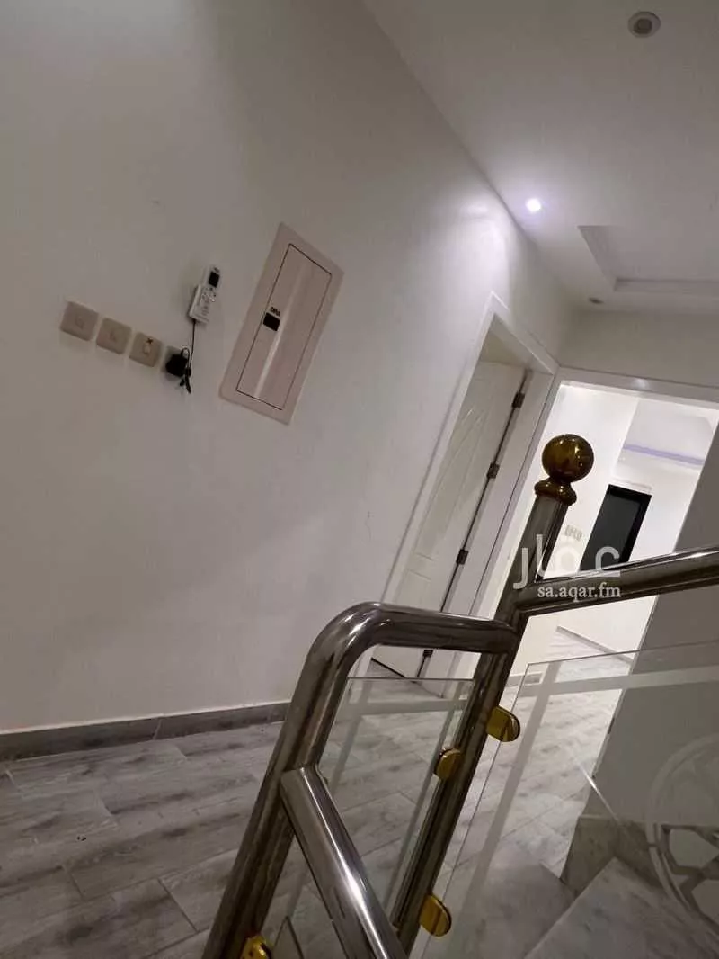 فيلا 8 غرف في الحزم 20
