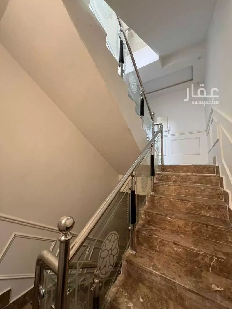 فيلا 9 غرف في القادسية 27