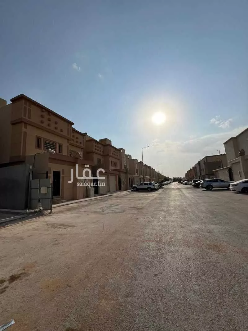 فيلا 9 غرف في القادسية 4