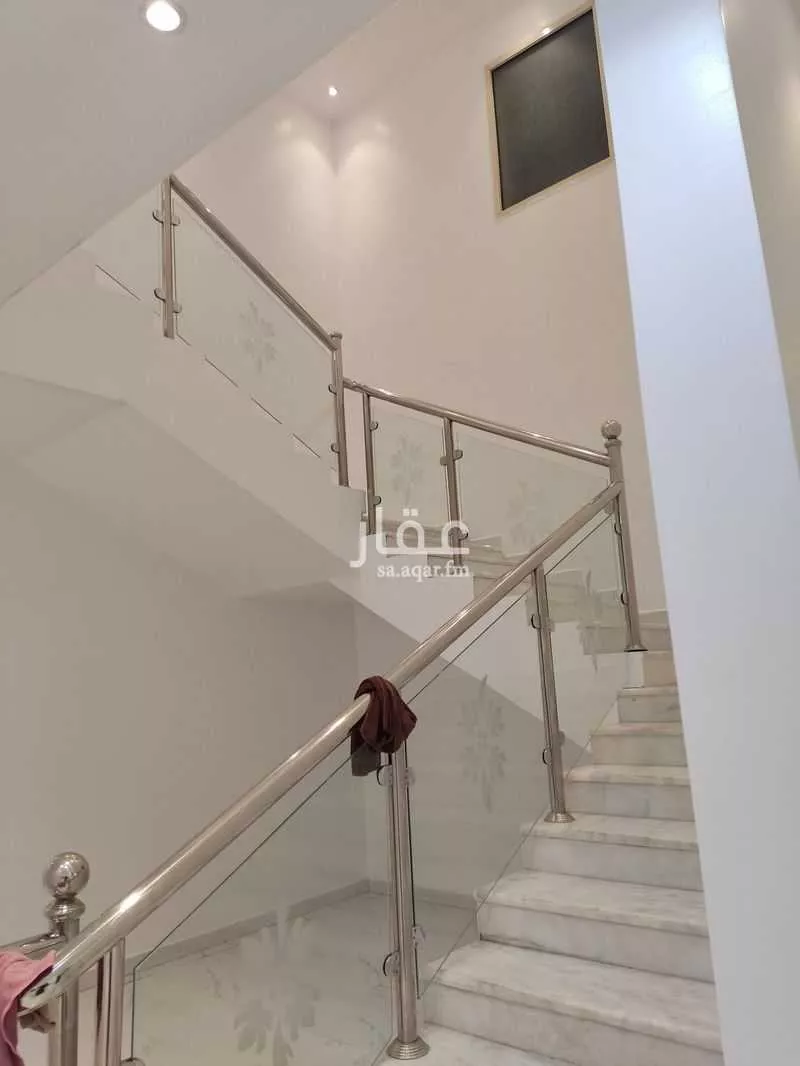 8 bedroom villa in Al Mahdiyyah 13