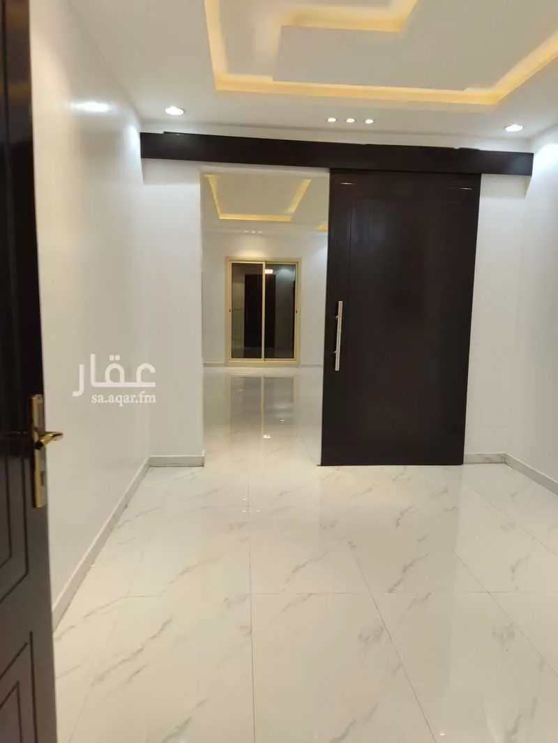 8 bedroom villa in Al Mahdiyyah 28