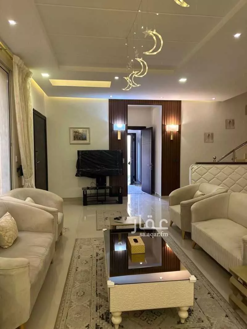 5 bedroom villa in Al Aridh 7