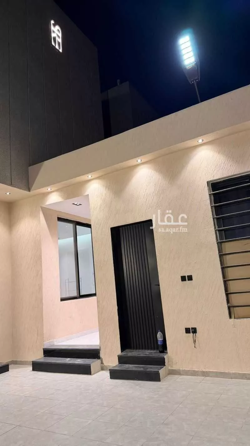 فيلا 8 غرف في بدر 2