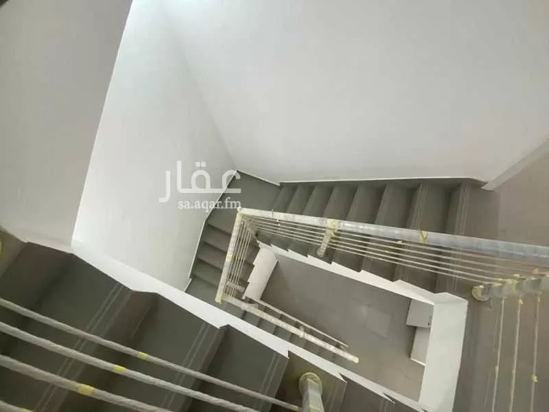 فيلا 8 غرف في النرجس 12