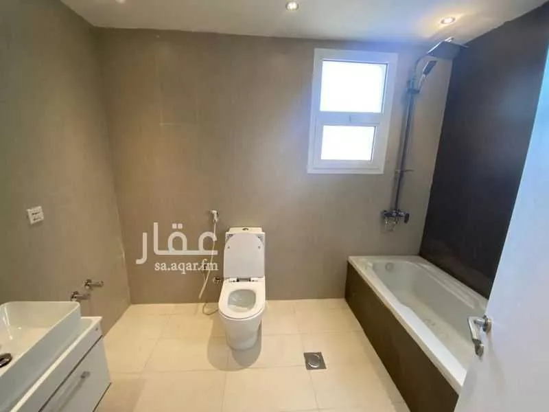 فيلا 8 غرف في النرجس 17