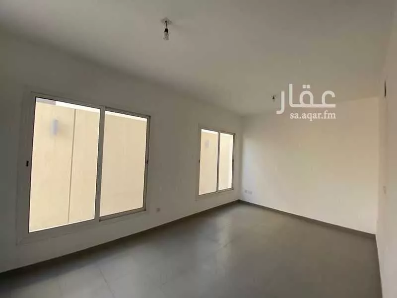 فيلا 8 غرف في النرجس 22
