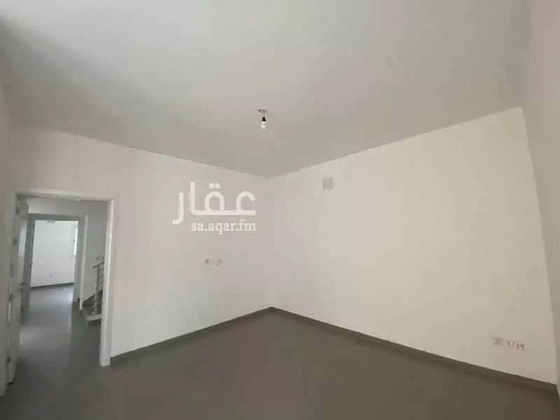 فيلا 8 غرف في النرجس 25