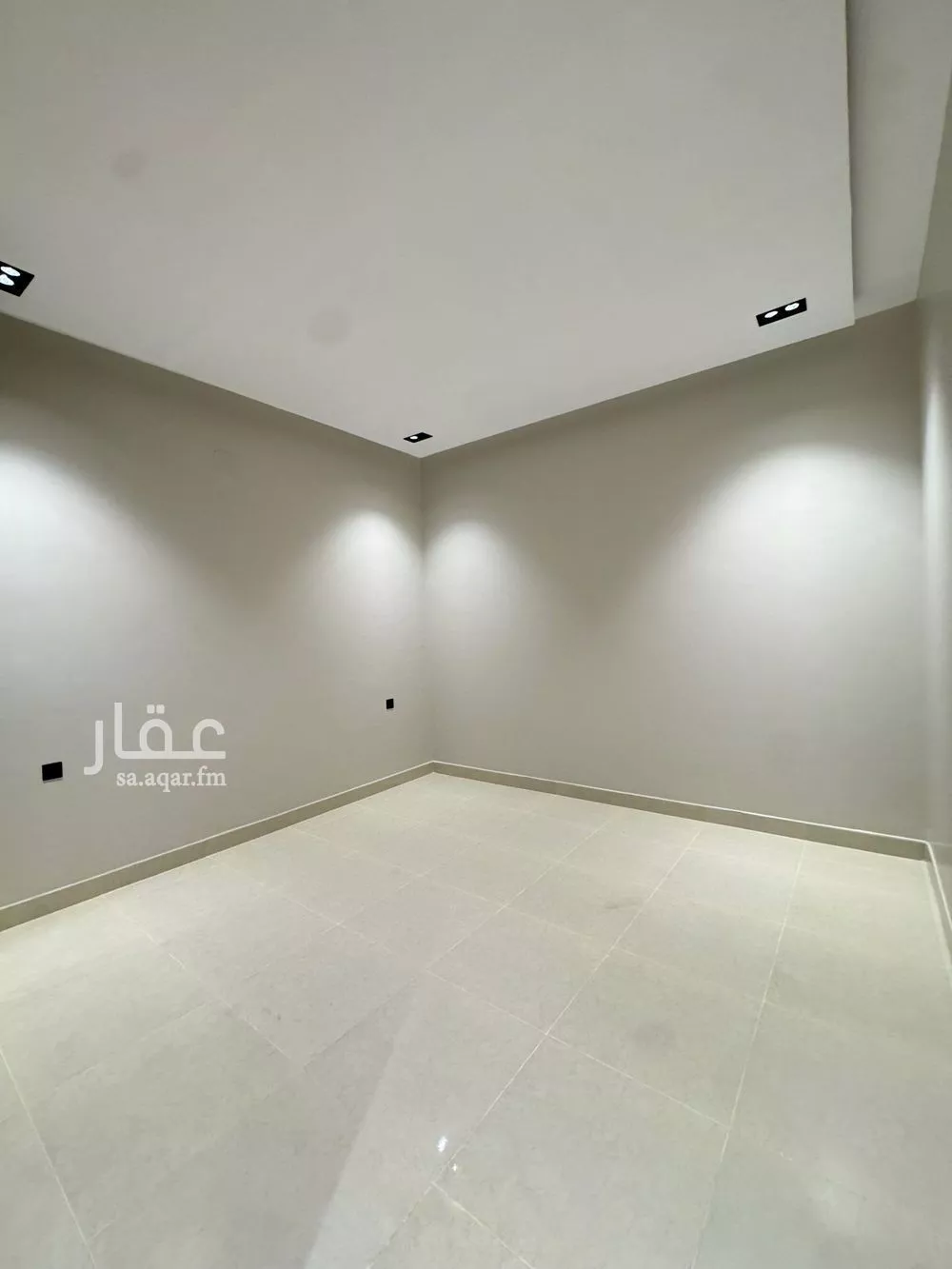 3 bedroom floor in Al Yarmouk 14