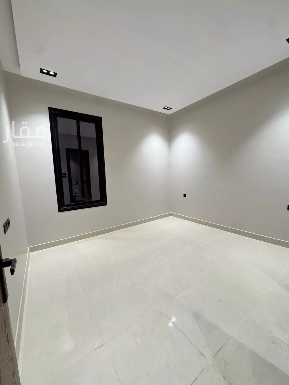 3 bedroom floor in Al Yarmouk 15