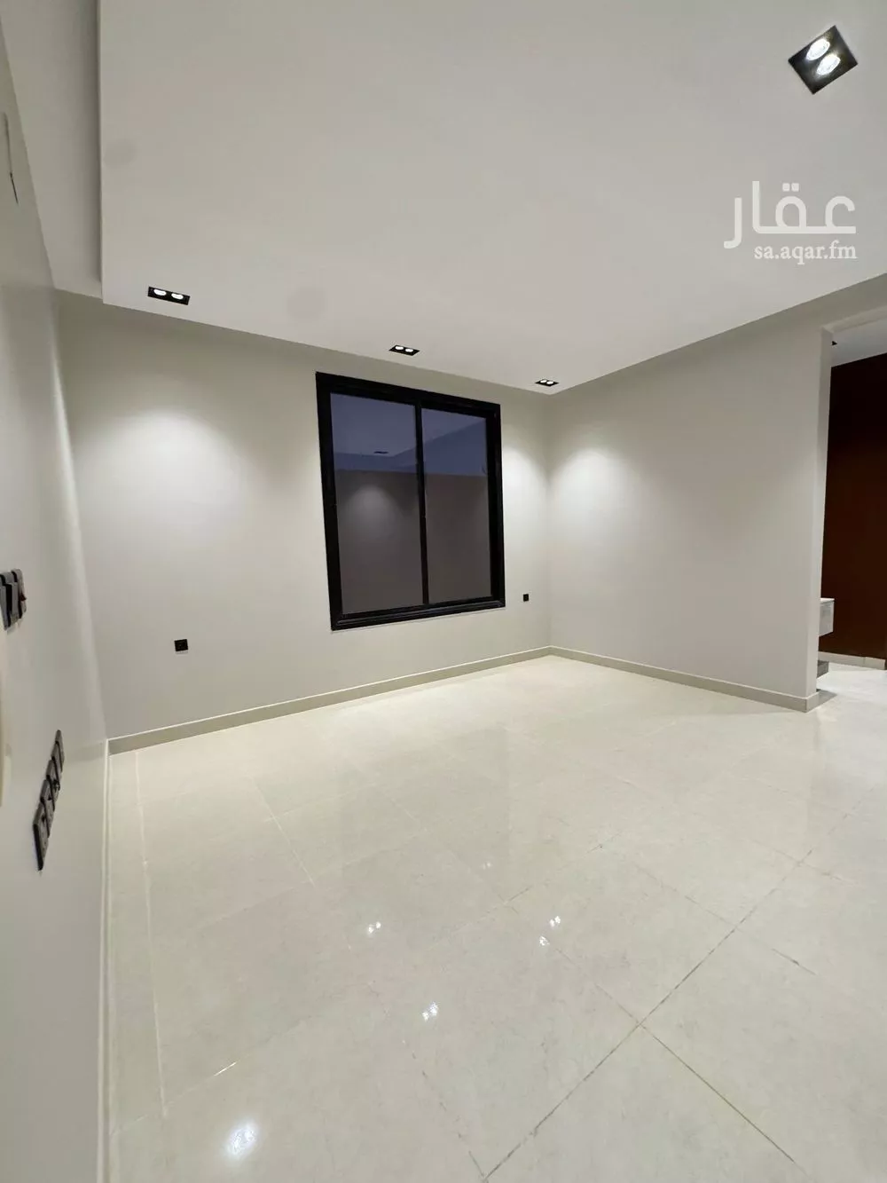3 bedroom floor in Al Yarmouk 10
