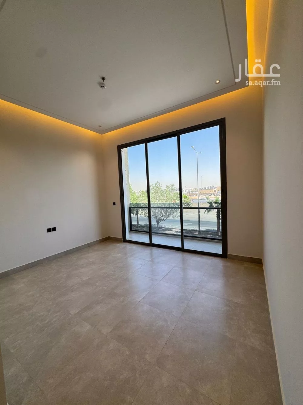 4 bedroom apartment in Al Yarmouk 15