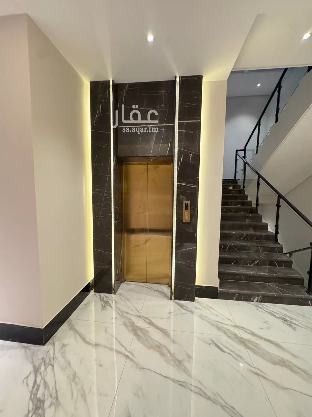 4 bedroom apartment in Al Yarmouk 5