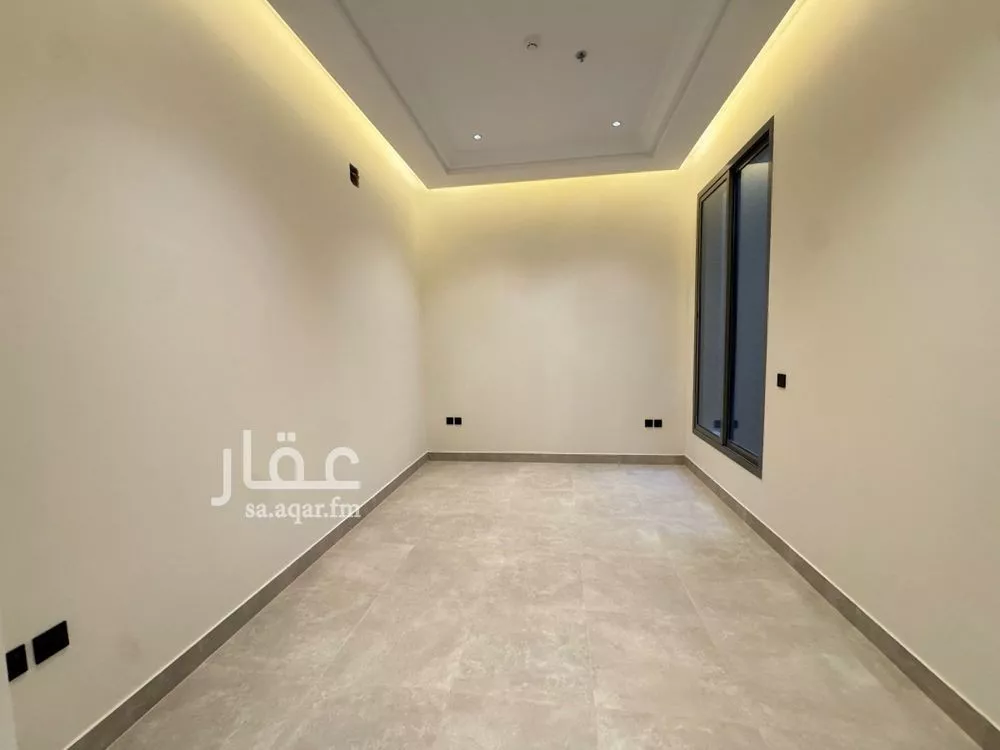 4 bedroom apartment in Al Yarmouk 7