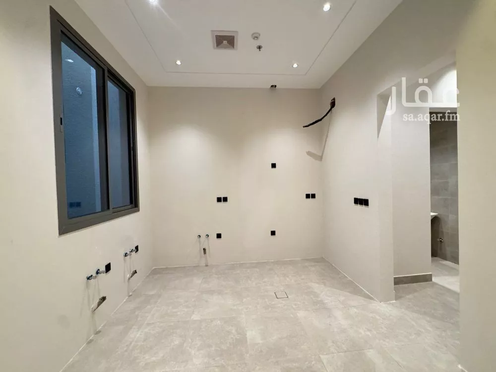 4 bedroom apartment in Al Yarmouk 10
